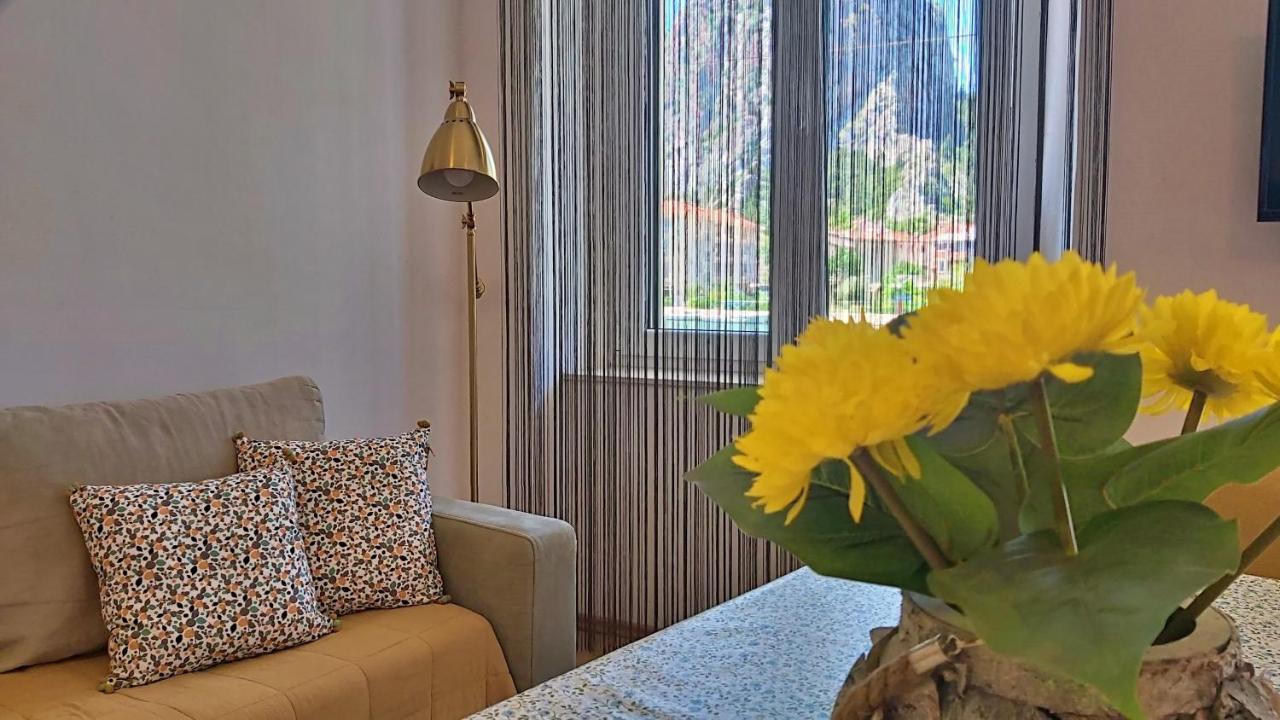 Apartment Mandic Omiš Esterno foto
