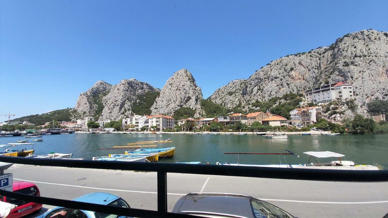 Apartment Mandic Omiš Esterno foto