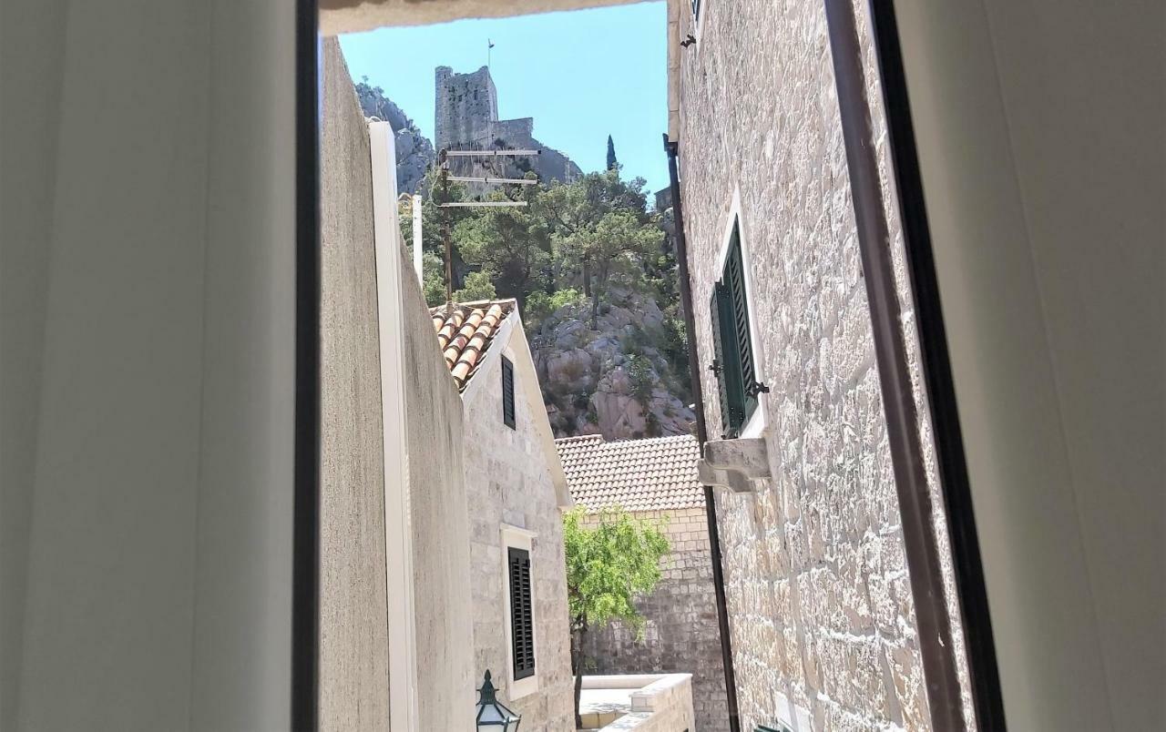 Apartment Mandic Omiš Esterno foto