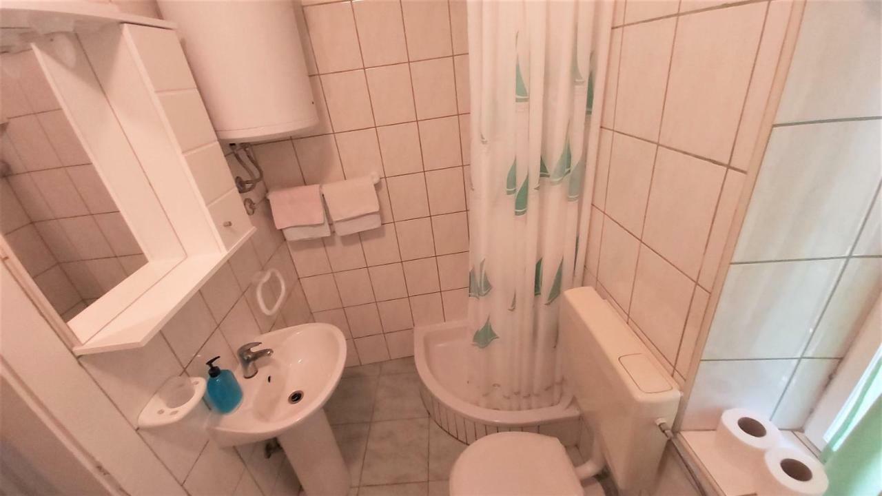Apartment Mandic Omiš Esterno foto