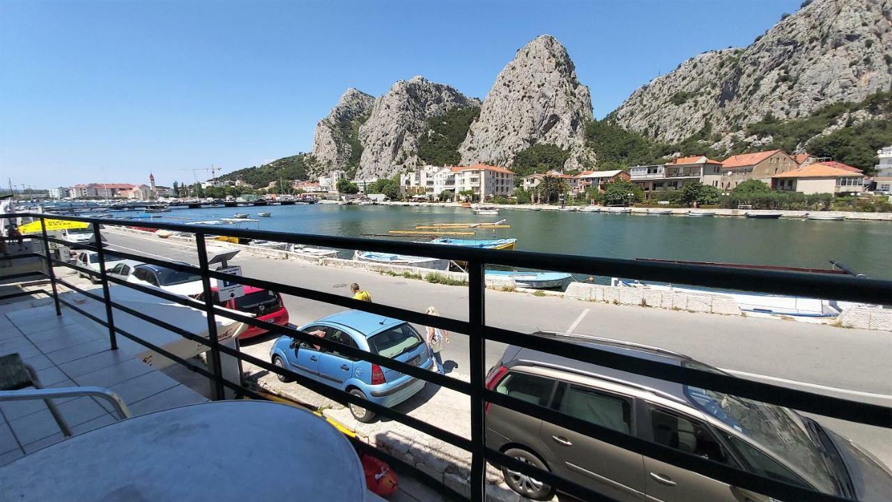 Apartment Mandic Omiš Esterno foto
